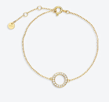 Fine Chain Bracelet with Detailed Circle Charm in Gold, Silver