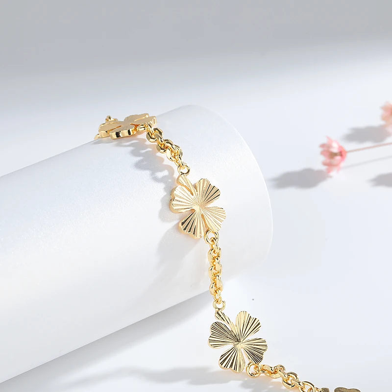 Fine Gold Bracelet Clover Pattern